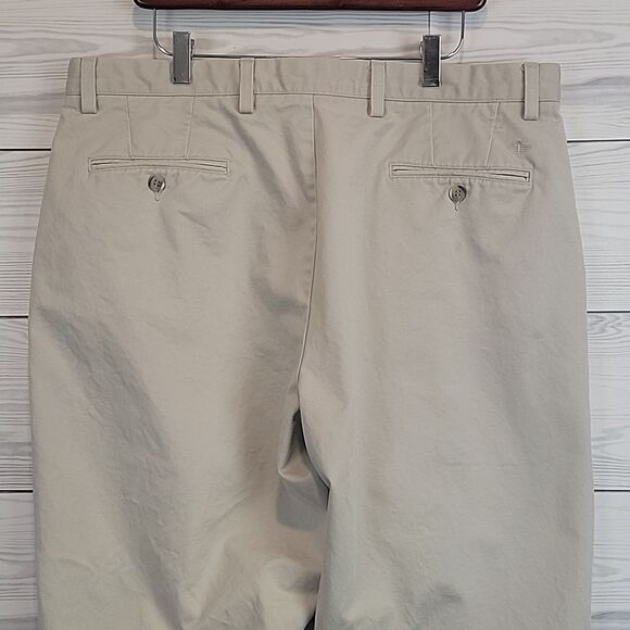 Dockers D4 relaxed fit true chino khaki pants Men's Size 38X32 - Picture 8 of 15